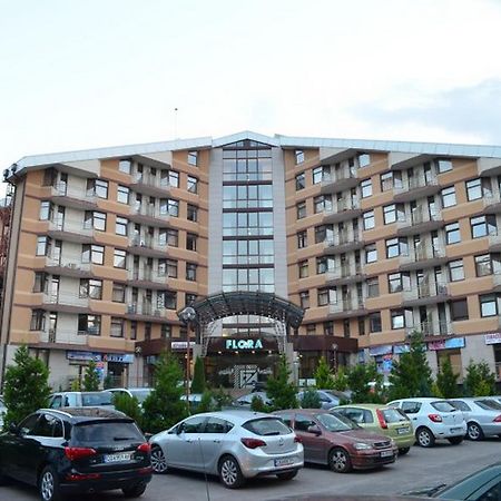 بوروفتس Persey Flora Apartments المظهر الخارجي الصورة