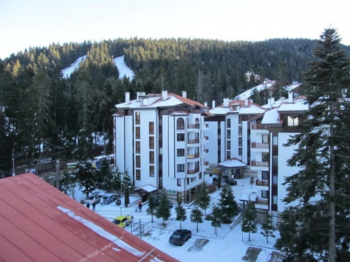 بوروفتس Persey Flora Apartments المظهر الخارجي الصورة