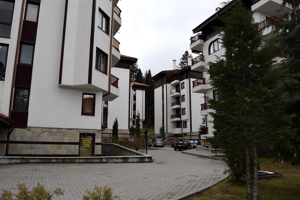 بوروفتس Persey Flora Apartments المظهر الخارجي الصورة